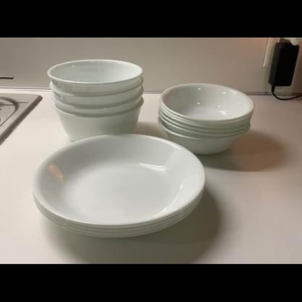 Correll bowls